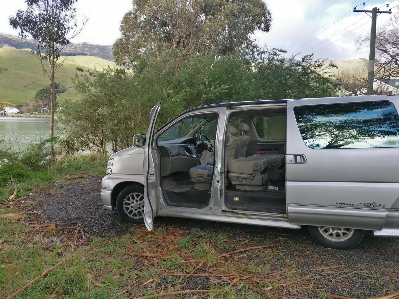 Nissan Elgrand, foto 2 de 2