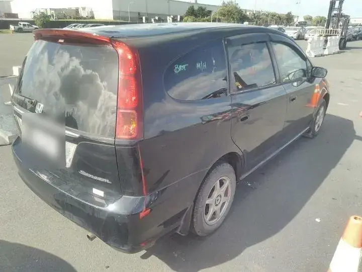 Honda Stream, foto 3 de 5