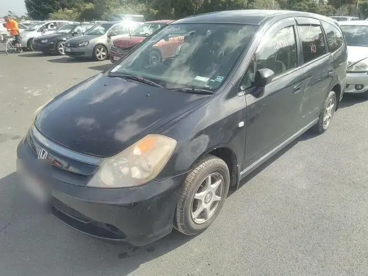 Honda Stream, foto 2 de 5
